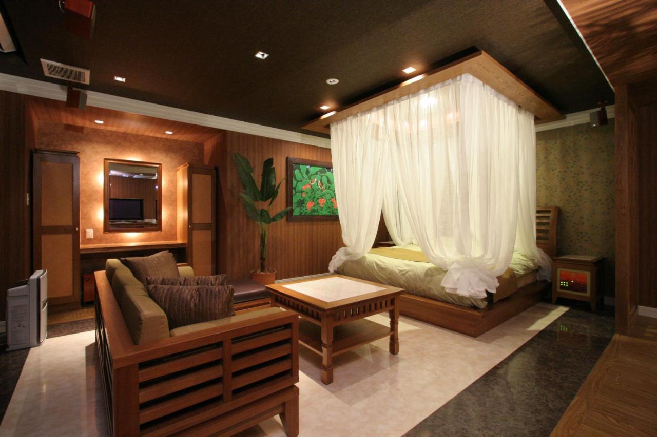Le Ciel Spa & Resort (Adults Only) Tsurugashima Εξωτερικό φωτογραφία